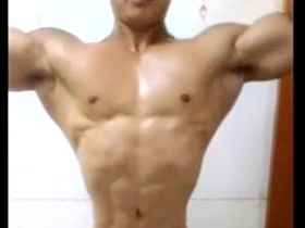 Solo boys sensual massage with oil for a sexy Oriental look.