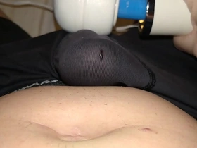 Vegaslife486s big cock gets a Hitachi treatment