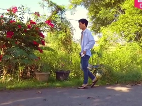 Asian stud Hansel Thio shows off his award at the Beauty Garden in this solo set.